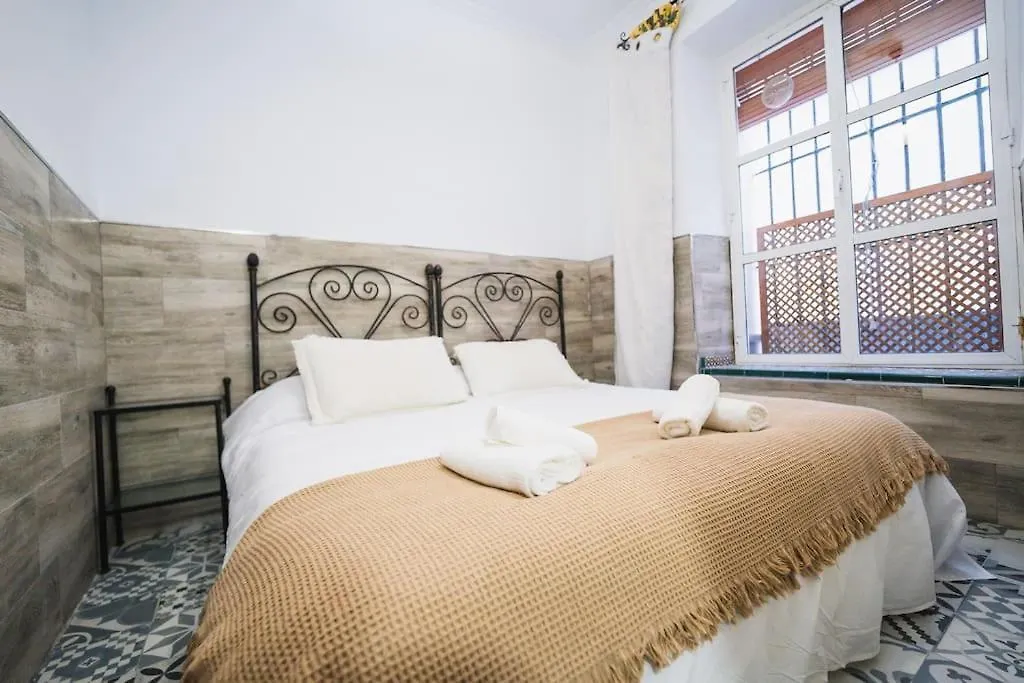 Apartamento En El Barrio De San Lorenzo, Junto A La Basilica Del Gran Poder Севилья